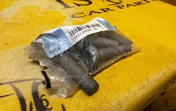 BMW 3 F30 F35 F31 Nuts/bolts 31206783065 6783065