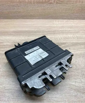 Volkswagen PASSAT B4 Gearbox control unit/module 01M927733G 5DG00765108