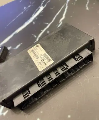 BMW 5 E60 E61 Gateway control module 9186170
