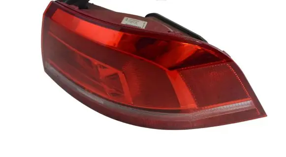 Volkswagen PASSAT B7 Rear/tail lights 3AF945096E