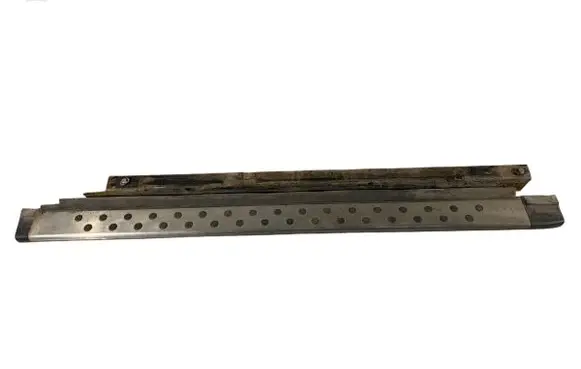 Toyota RAV 4 (XA40) Sill