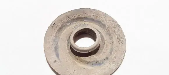 Renault Clio II Front coil spring rubber mount 
