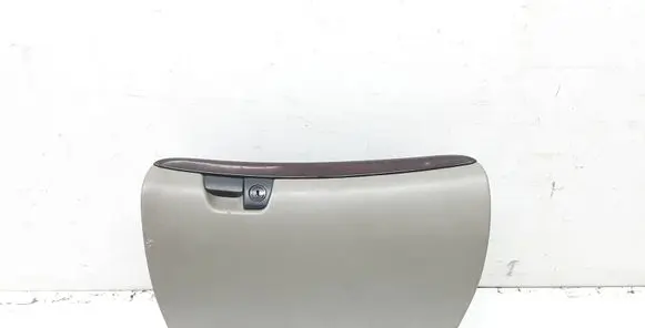 Glove box