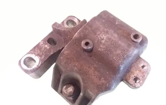 Audi A3 S3 8L Engine mount bracket 1J0199262