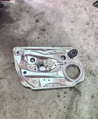 Front door window regulator with motor
