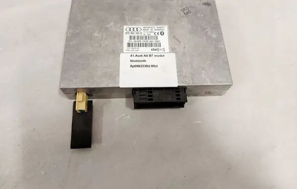 Audi A4 S4 B7 8E 8H Bluetooth control unit module 8P0862335D
