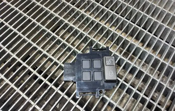 Land Rover Range Rover Sport L320 Central locking switch button AH2214017BA 10004659 10039090