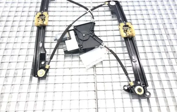 Volkswagen Polo VI Front door window regulator with motor 2GS837462