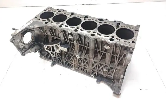 BMW 3 E90 E91 Engine block 306D3 7792822