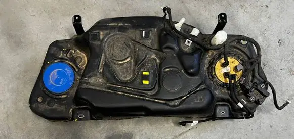 Ford Kuga III Fuel tank LX619P860CD LX619002C LX619H307CA
