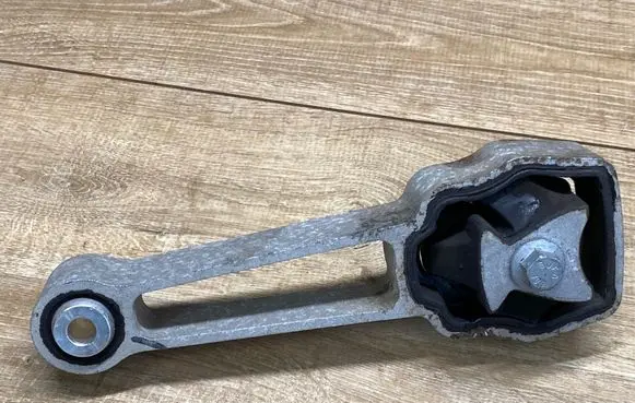 Land Rover Discovery Sport Engine mount bracket 6G926P082GC