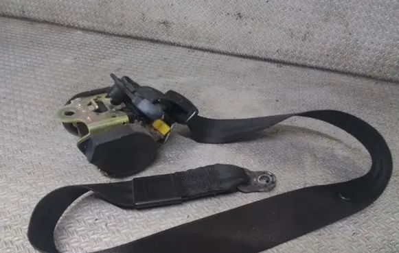 Audi A2 Front seatbelt 8Z1857705