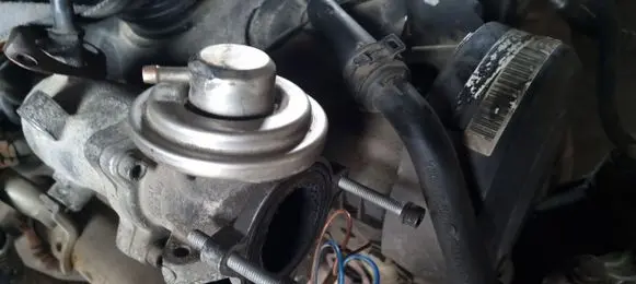 Skoda Fabia Mk1 (6Y) EGR valve 045131501K