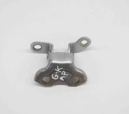 Toyota Prius (XW50) Rear door lower hinge A046694