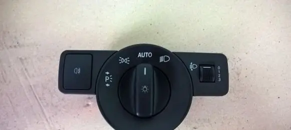 Mercedes-Benz B W246 W242 Fog light switch 