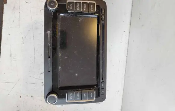 Volkswagen PASSAT B7 Head unit multimedia control 1T0035680