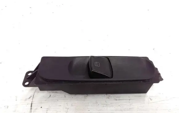 Mercedes-Benz Vito Viano W639 Electric window control switch A6395451413