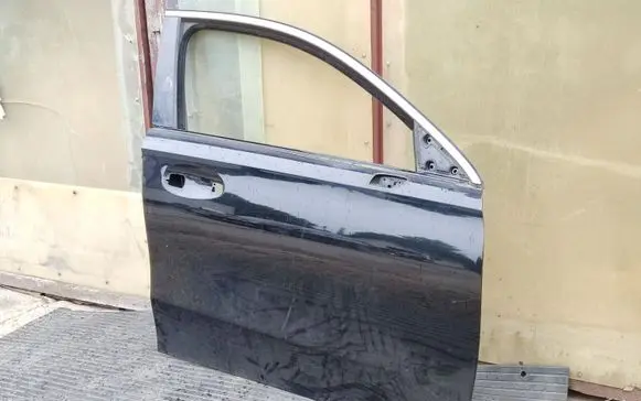 Mercedes-Benz A W177 Front door