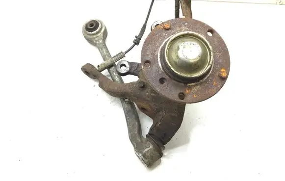 BMW 7 E38 Front wheel hub