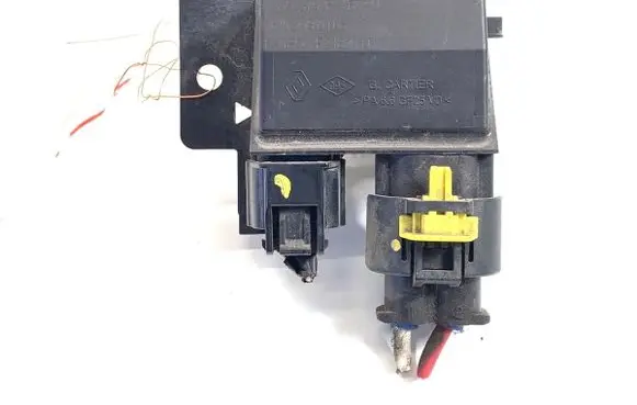 Dacia Logan II Fan control module 255503792R
