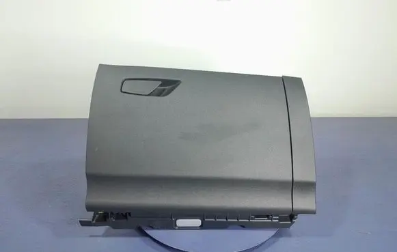 Skoda Octavia 985 Glove box 5E4857103