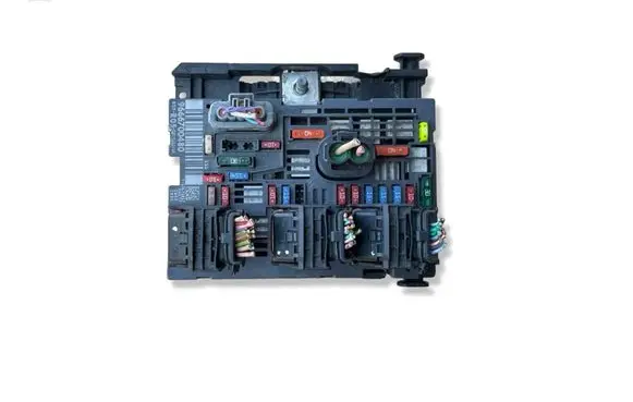 Peugeot 308 BSM Control unit 9666700480