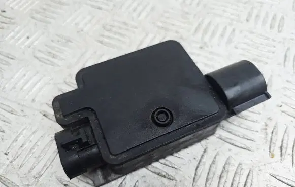 Ford Focus Fan control module 940002906