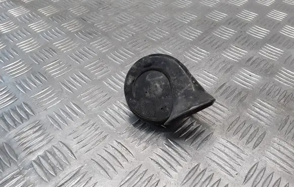 Audi A4 S4 B6 8E 8H Horn signal 8H0951221