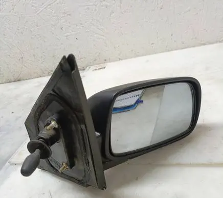 Toyota Yaris Manual wing mirror E13020399 8278 E13010399