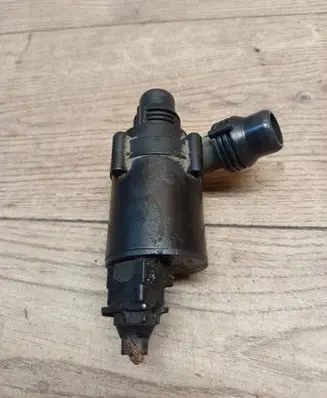 BMW 5 E39 Electric auxiliary coolant/water pump 70207810 8381989 1672100