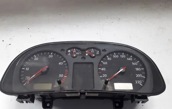Volkswagen Golf IV Speedometer (instrument cluster)