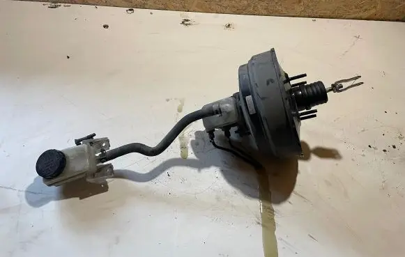 Nissan Murano Z50 Brake booster CB02A C215T