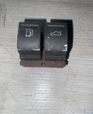 Volkswagen PASSAT B6 Fuel tank opening switch 3c0959903