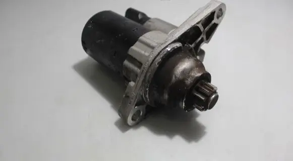 Volkswagen Jetta V Starter motor