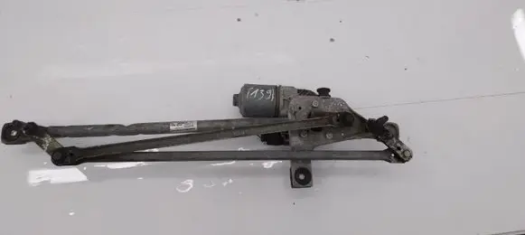 Volvo XC70 Front wiper linkage and motor 30796359