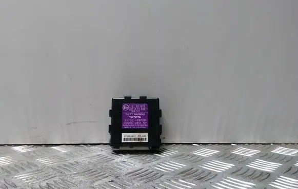 Toyota Avensis T250 Alarm control unit/module 8973005020 2370002810