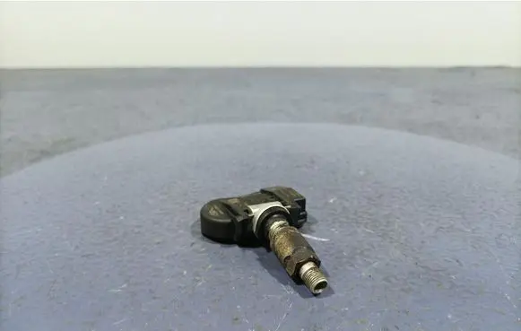 KIA Optima Tire pressure sensor 529331J000