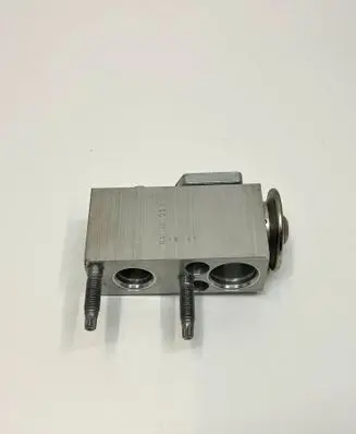 Mercedes-Benz SL R231 Air conditioning (A/C) expansion valve A2318300284 2318300284