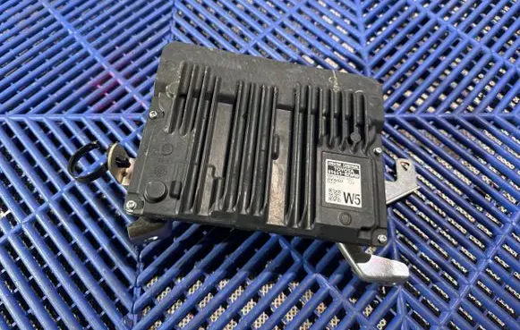 Toyota Corolla E210 E21 Engine control unit/module 896610ZW50 MB2763000811
