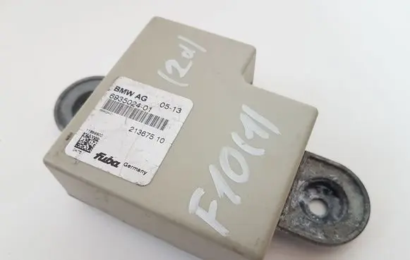 BMW 5 F10 F11 Antenna control unit 693502401
