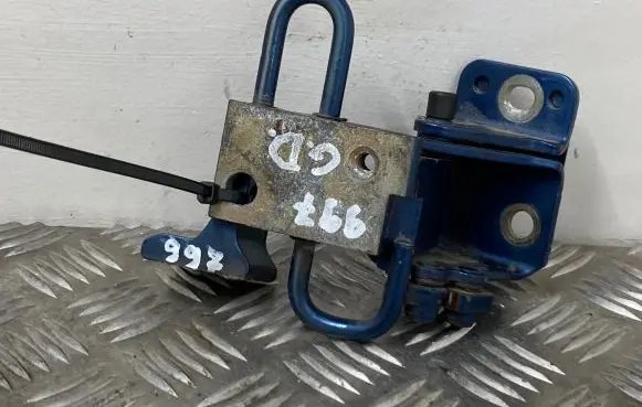 Audi A3 S3 8P Rear door hinge set 