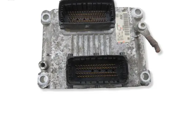 Opel Corsa C Engine control unit/module 24443795 0261207421