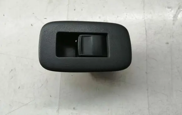 Toyota Auris 150 Electric window control switch 848100D030