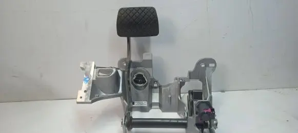 Porsche Macan (95B) Brake pedal 95B723031B