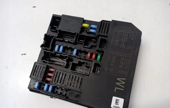 Nissan Leaf II (ZE1) BSM Control unit 284B75SA3A