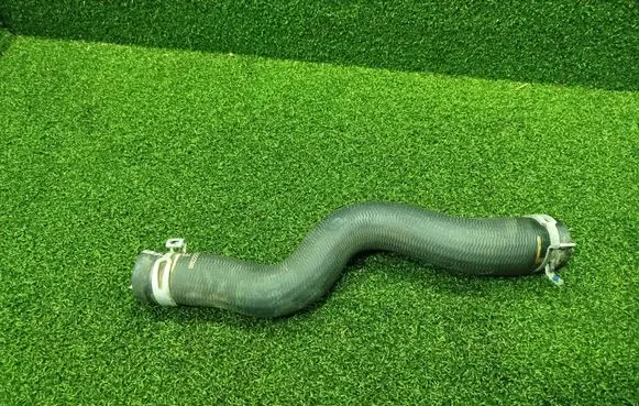 Citroen C4 Cactus Engine coolant pipe/hose 9822201380