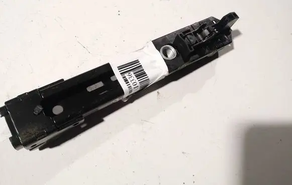 Volkswagen Golf Plus Seat belt adjustment rail 502007010176
