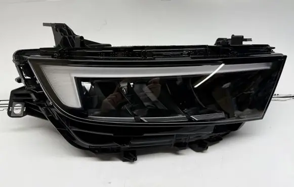 Opel Astra L Headlight/headlamp 9858777280