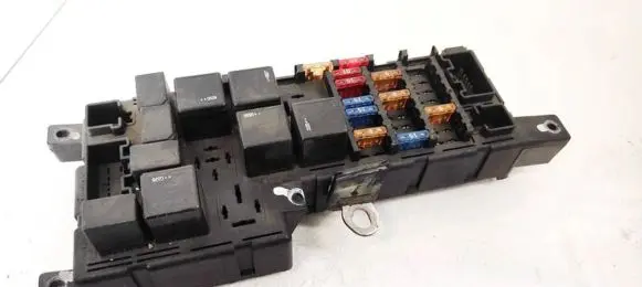 Volvo S80 Fuse box set 8678449 518828009