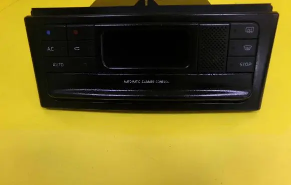 Renault Laguna I Climate control unit 9140010251